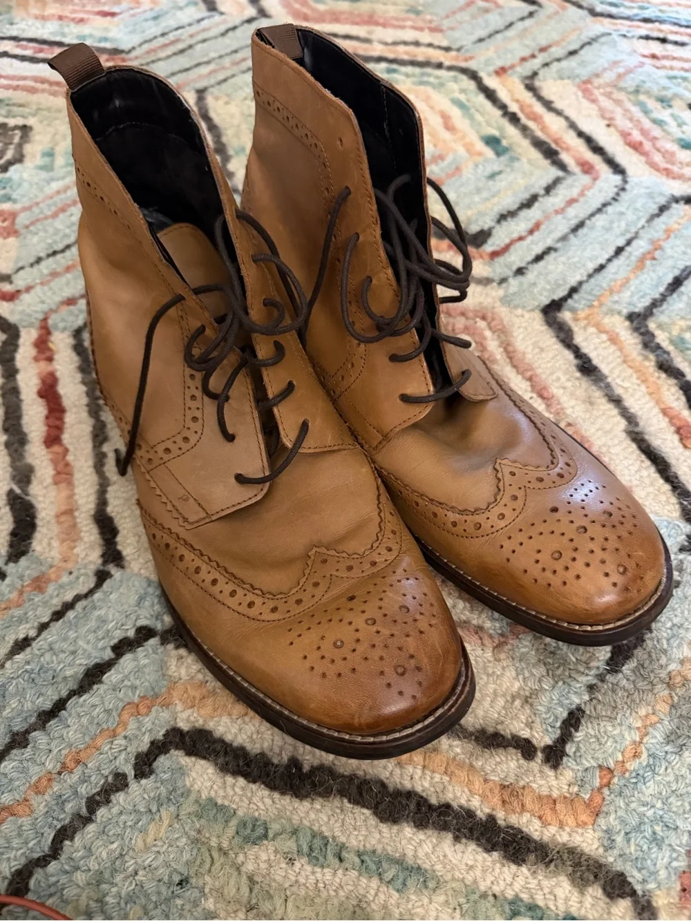 Men's vintage Tan Leather Brogue Boots - Classic Wingtip Lace-Up